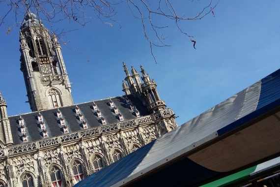 rommelmarkt op de ijsbaan