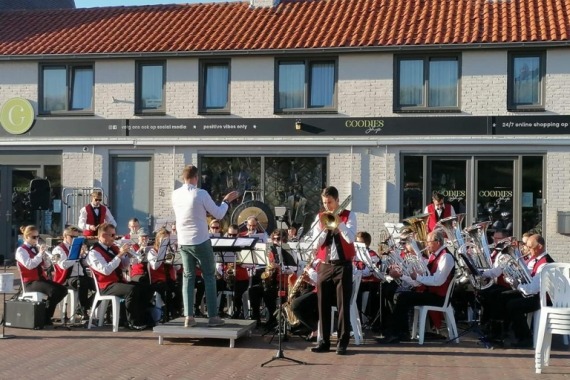 concert luctor et emergo