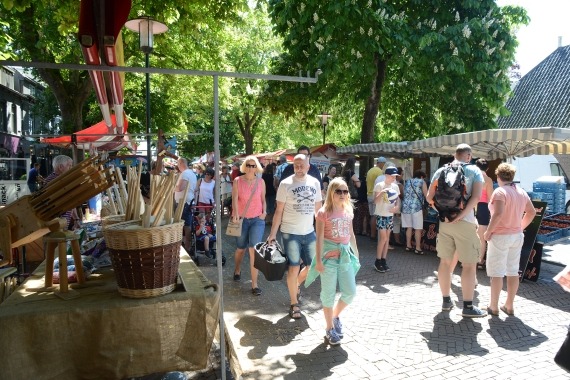 Zomermarkt burgh-haamstede