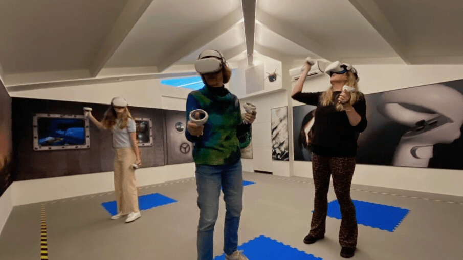 VR room 